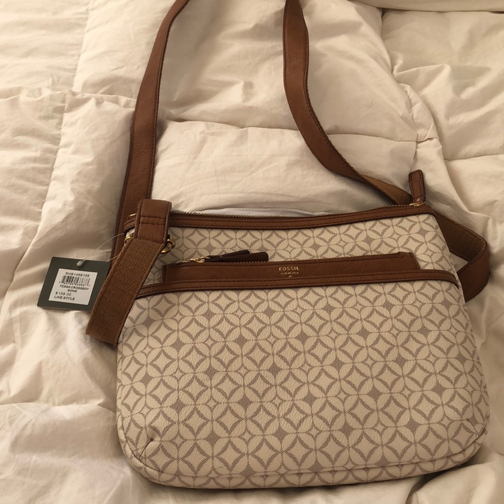 Fossil purse